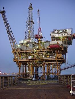 http://upload.wikimedia.org/wikipedia/commons/b/ba/Gulf_Offshore_Platform.jpg